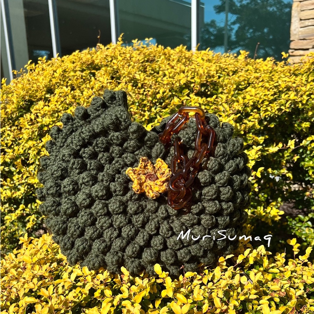 NEW Round Crocheted Bubble Handbag